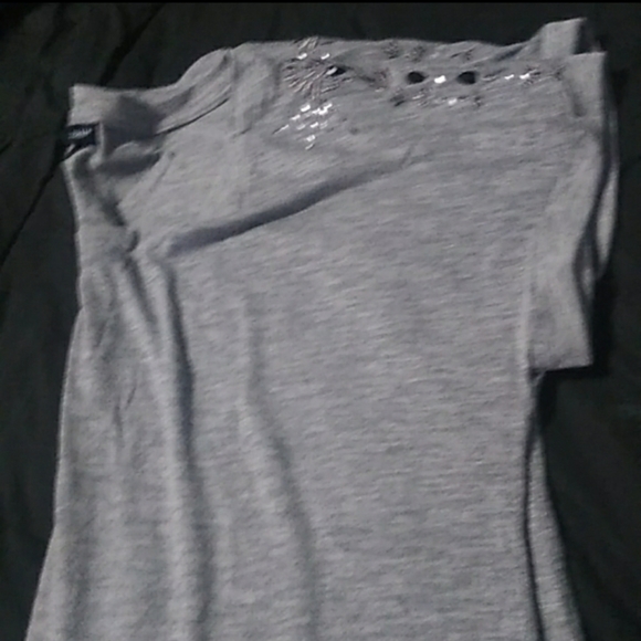 Torrid Beaded Embroidered Gray Top Size 2 - Picture 2 of 4